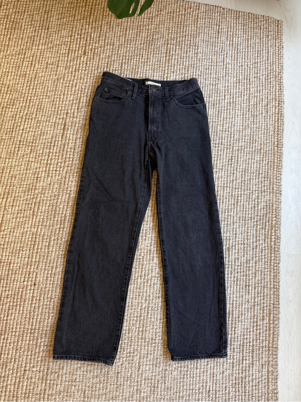 Levi's Women's 94 Baggy Black Straight-Leg Jeans